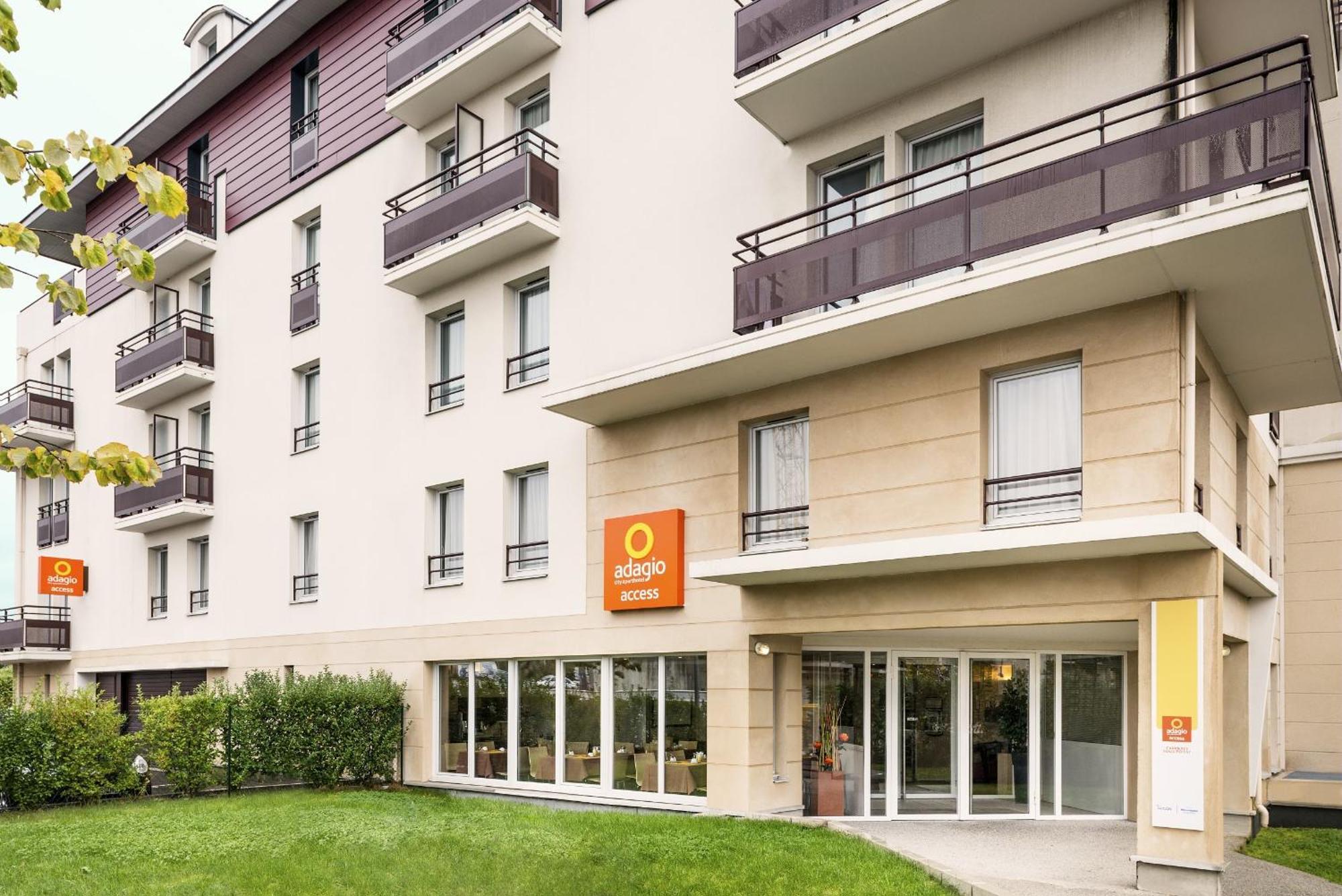 Aparthotel Adagio Access Carrieres Sous Poissy Exteriör bild